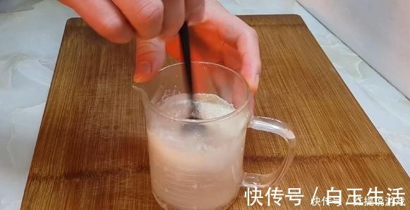 酥脆|早上给家人炸点油饼，一口酥脆，搭上一碗豆腐脑，吃完浑身舒坦