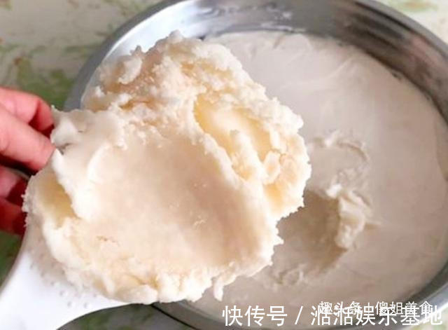 熬猪油时，只加盐大错特错，加它做，猪油又香又白，放1年都不坏