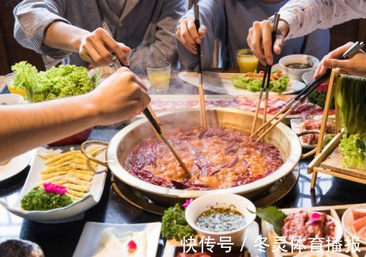 习惯|寿命短的人，吃饭的时候都有这3个习惯，只占一个也要赶紧改