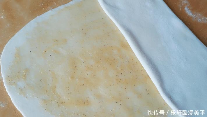 和面|烙饼怎么做才又软又筋道和面时用对水,烙饼放凉都不硬,有嚼劲