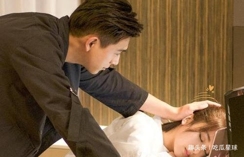 |李现豪气包场杨紫新电影,俩人搞笑互怼,童颜夫妇实在太甜了