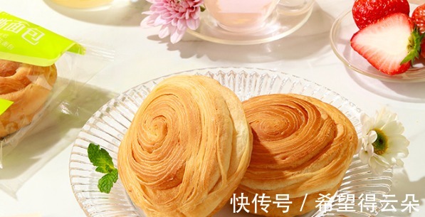 手撕面包|建议女生逛超市时，遇见这4款美食别错过，营养足，美味又便宜！