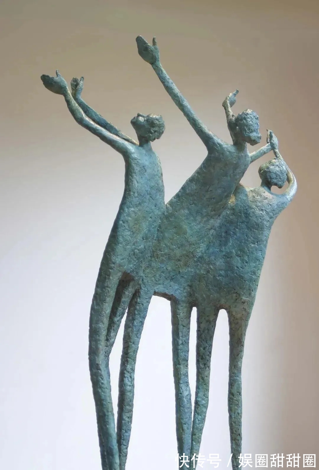 Quinn!Bob Quinn 和他的表现主义雕塑