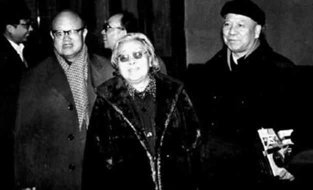 他自诩为郭沫若关门弟子,写完一本书,却说一生最不佩服郭沫若