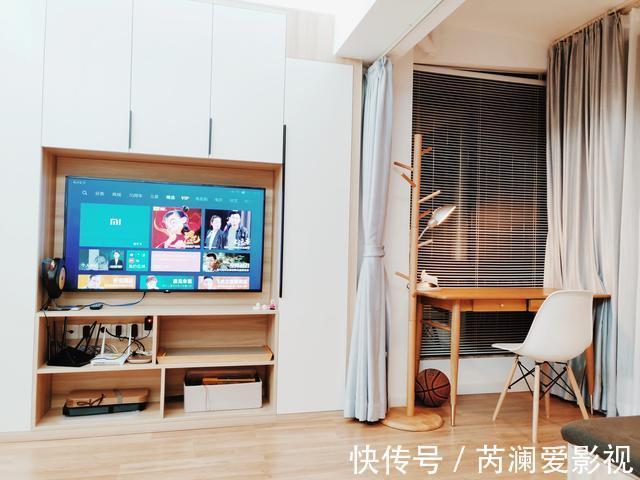 小户型|她买下42㎡单身公寓，一家三口住，客厅不放沙发，阳台当榻榻米