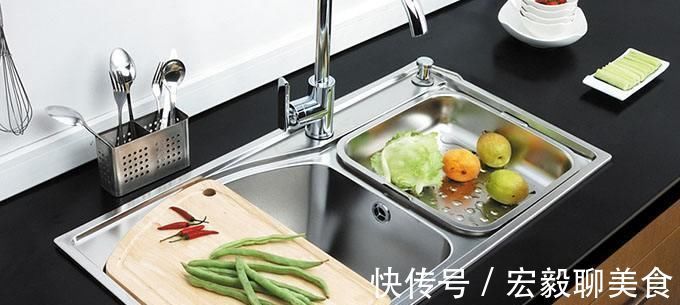 水槽|装修厨房万万要装这种水槽，省钱耐用又好看，后悔我家装太早了