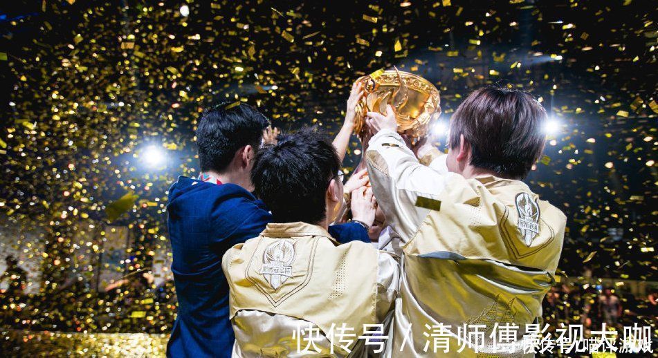 世冠杯|QG擊敗GK斬獲第六冠，F(xiàn)ly再度拿到FMVP，賽后為“明演”鞠躬道歉