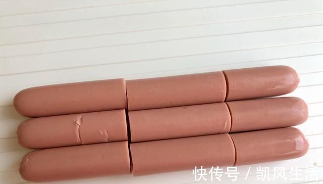 长假里,女儿竟学会了做它,吃一口酥掉渣,满嘴肉香味