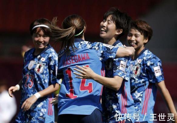 日本女足|5-4!亚洲杯神奇一战:鱼腩爆冷晋级,狂欢庆祝犹如夺冠,4强出炉