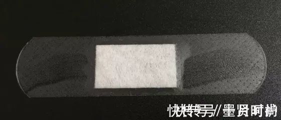 手指|三岁女童被活活截断手指,终生残疾!只因用错创可贴,快自查