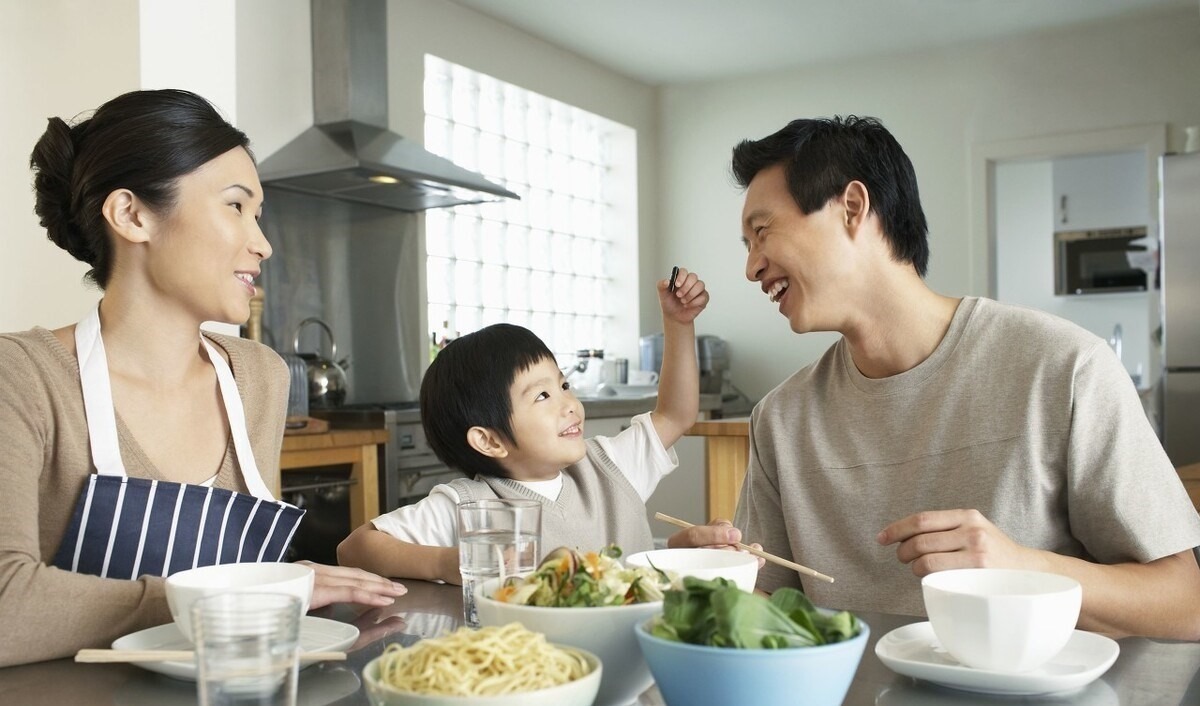 身高|父母身高不足1米65,14岁男孩身高一米七,儿科:2习惯必须改