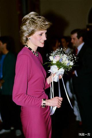 婆婆|戴安娜戴过的项链 钻石光彩夺目珍珠雍容华贵 婆婆比儿媳更出彩