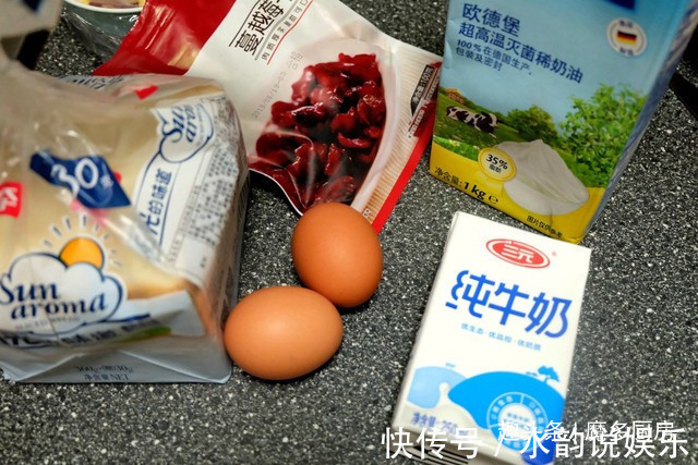 剩面包换个吃法,加两个鸡蛋半袋牛奶,变身美味甜品,孩子更喜欢