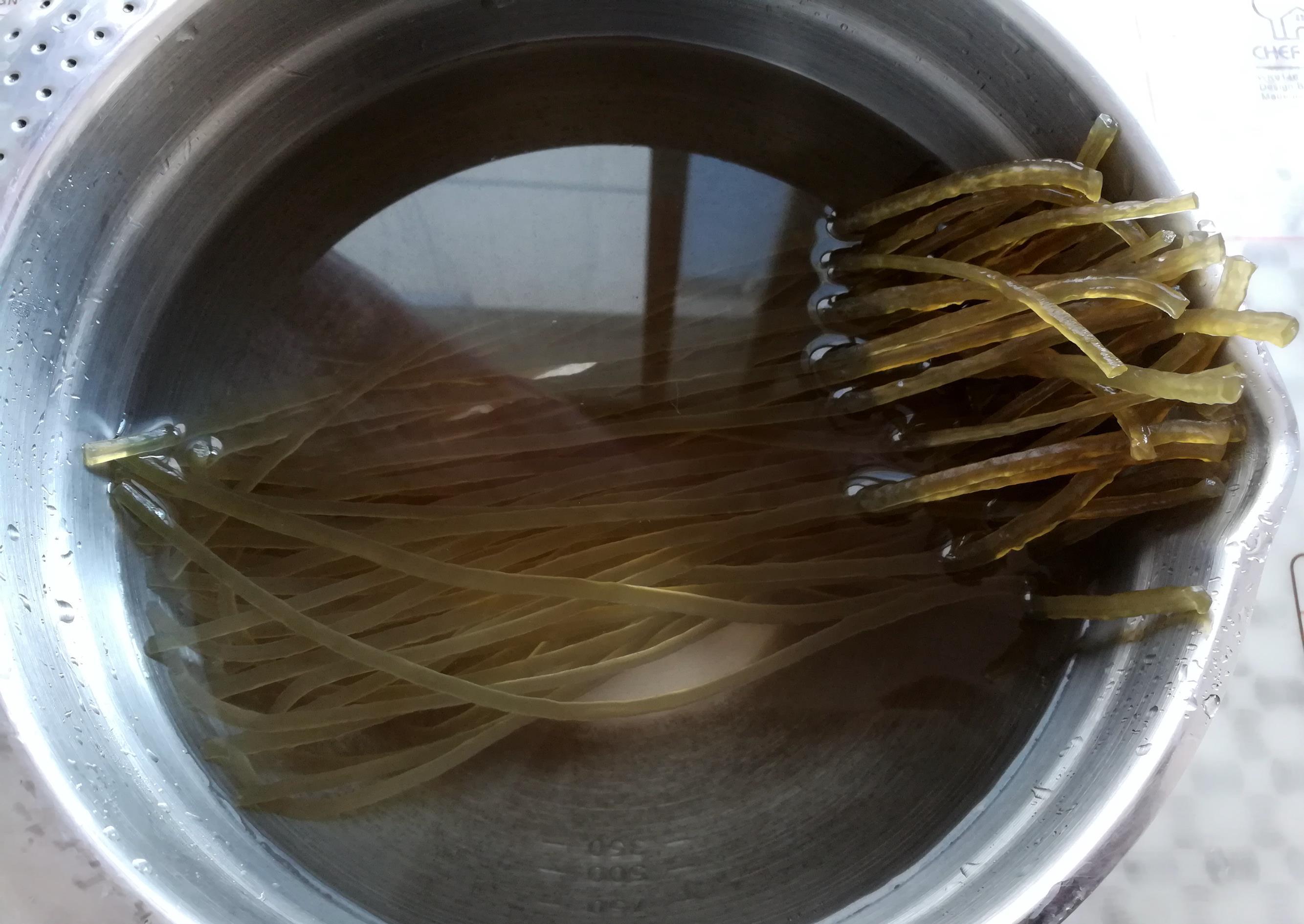 凉拌红薯粉|天气热没胃口,吃点它,当饭又当菜,能减肥还不会饿着肚子