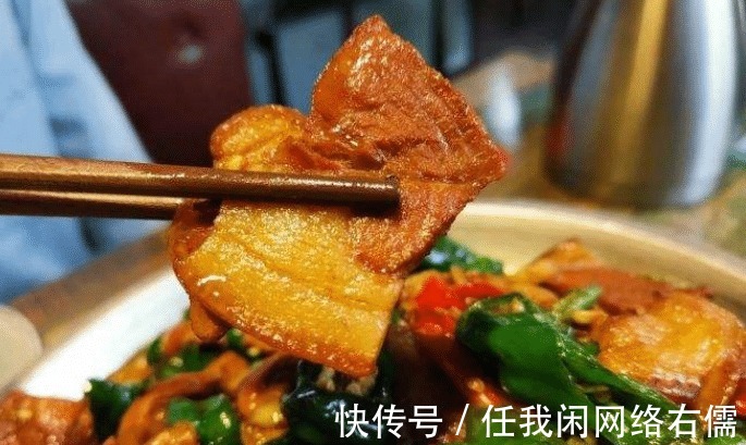 做辣椒炒肉,掌握“2个技巧”,炒好后辣味足香味足,特别下饭