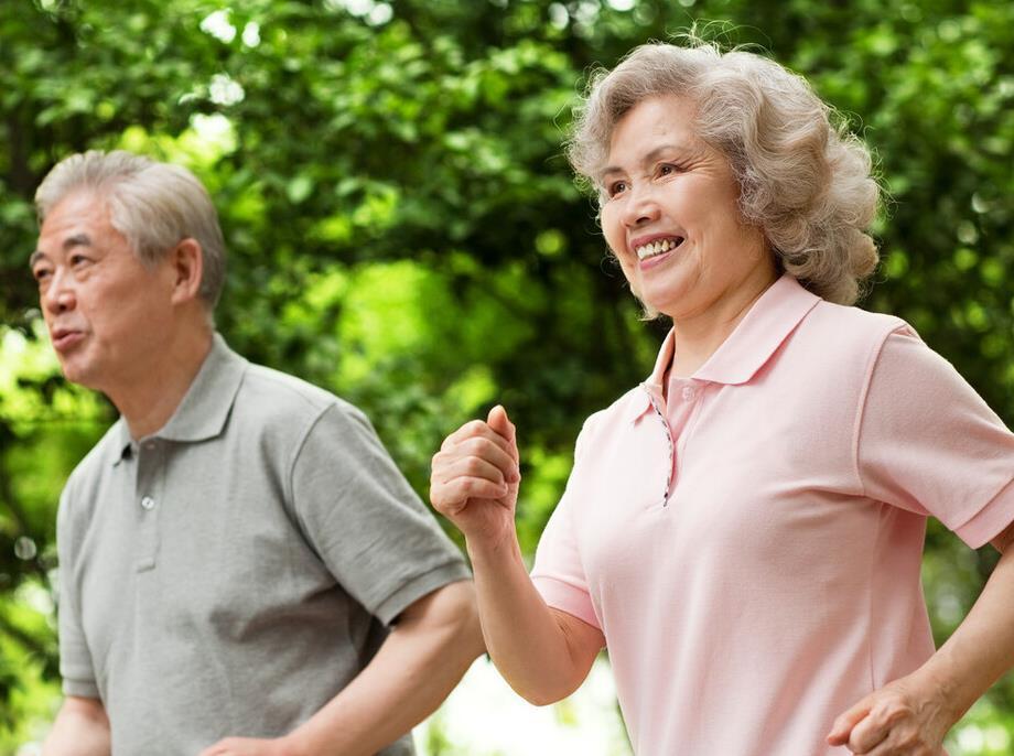 大夫|喝牛奶能预防骨质疏松？骨科大夫：大错特错，真正有用的常做3事