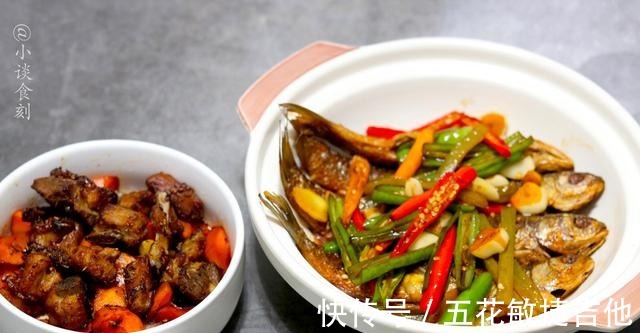 韭苔|小两口的精致晚餐，晒到朋友圈火了，网友不仅会吃，还会过日子！