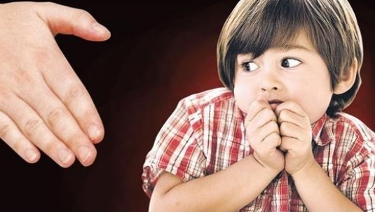 衣服|宝宝身体这两个地方要是很凉,说明已经很冷了,很多宝妈都弄错了