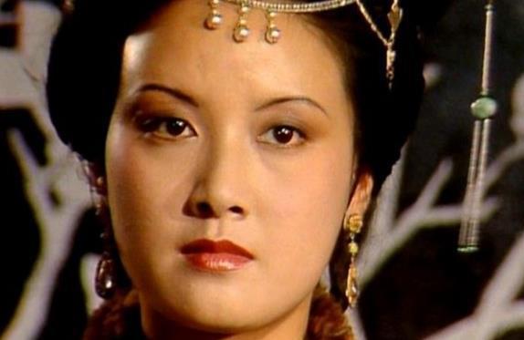 平儿|红楼梦里最有匪气的奸雄,四面威风八面玲珑,结局却送了性命