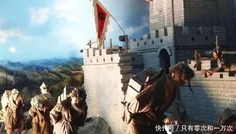 长城|为何长城千年不倒?原来秦始皇混入了这1物,现代人:拒绝使用