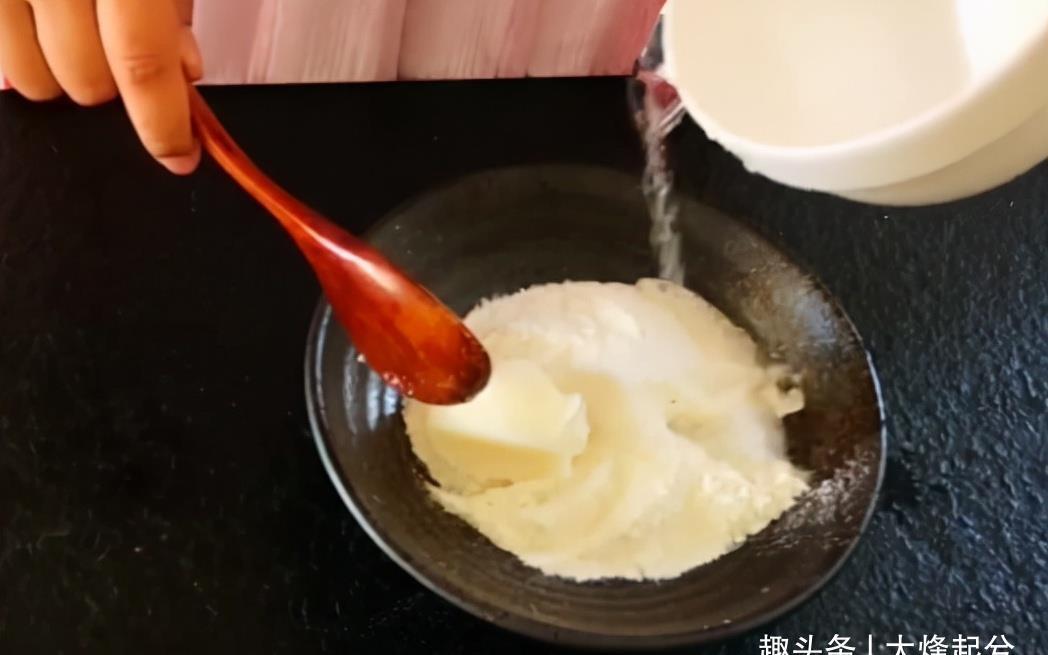 油酥球|美味鲜花饼的家常做法,香软可口,玫瑰味十足,酥到掉渣