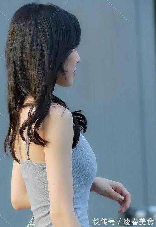 性感|紧身包臀裙也能穿出旗袍式风格,“梨形身材”女孩的首先新宠