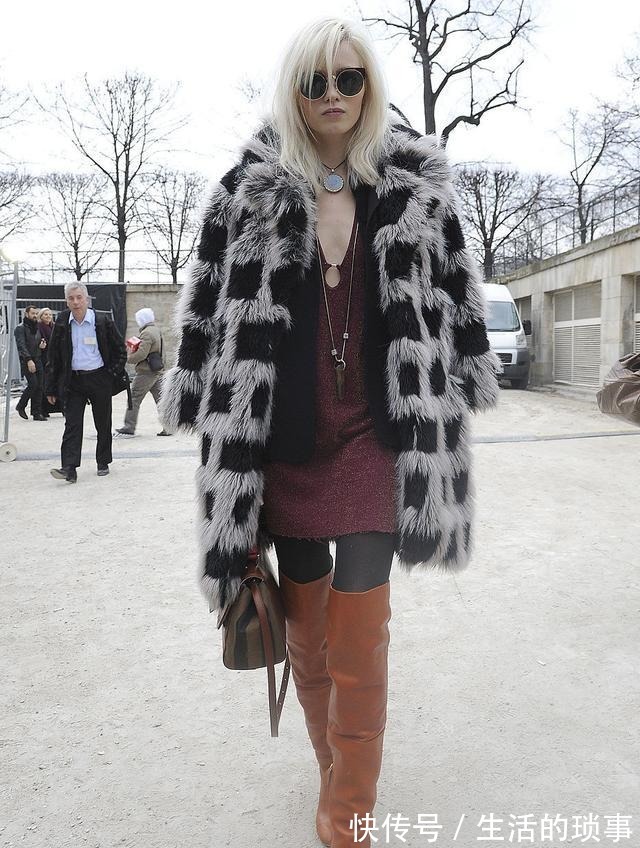 兔绒 冬季不一定穿羽绒服,最近流行这几款“外套”时尚保暖又显身材!