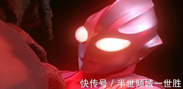 蓝色星球的爱|迪迦奥特曼8种形态,闪烁迪迦不是最强最强形态废掉了20年!