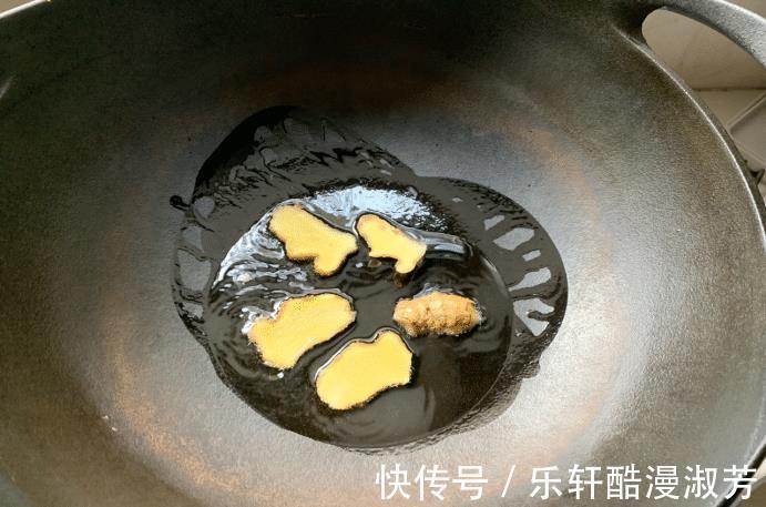 鲫鱼汤|家常鲫鱼豆腐汤的做法,简单快手,营养丰富,家人都爱吃