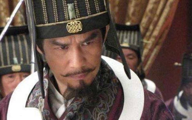 宋江!在水浒里出场很少,却能打败林冲,重要的是他还不会武功!