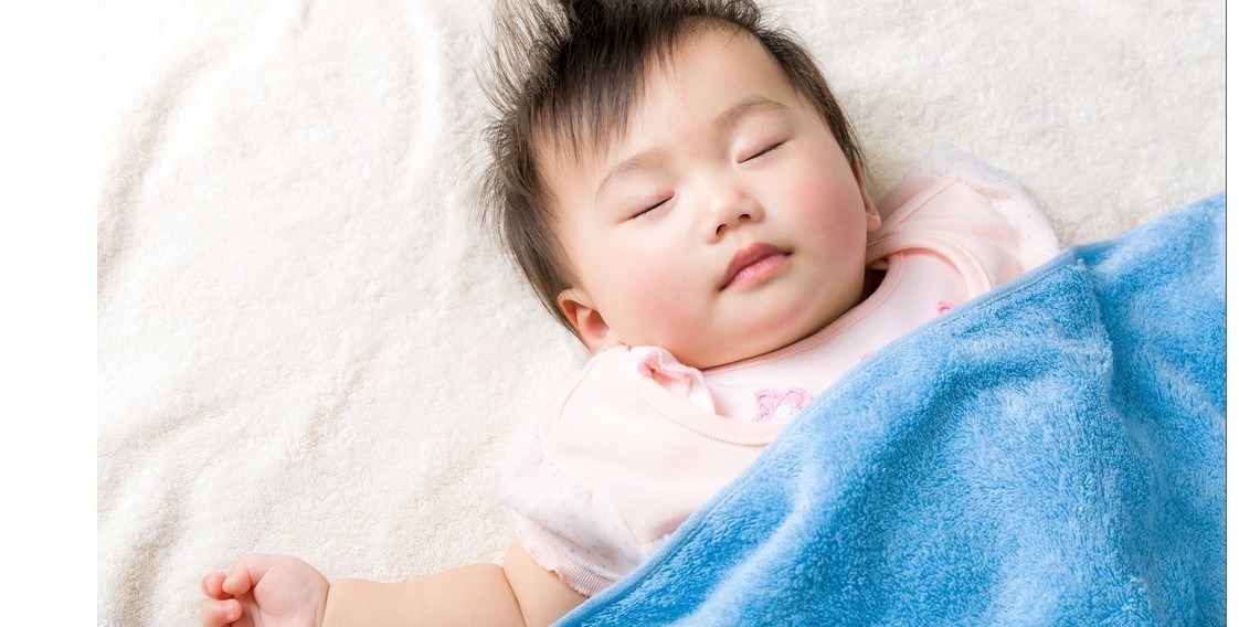 孩子|家长这样的哄睡方式,容易伤到孩子大脑,可不少家长还照样做