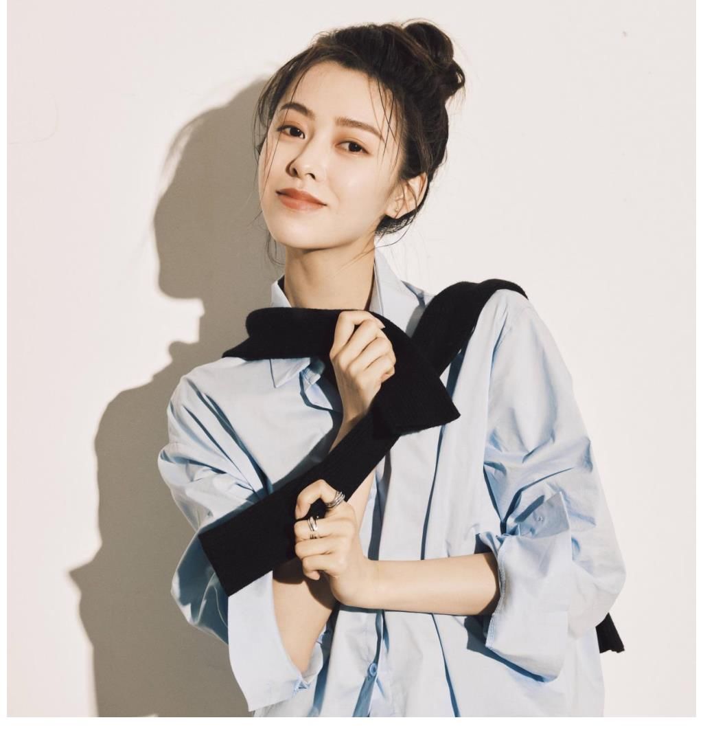 《半熟恋人》首播，8位素人嘉宾身份公布，女1气质出众像朱珠