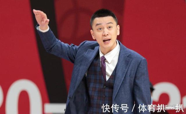 杨鸣|CBA重要交易!曝2米12大中锋离开辽宁男篮,杨鸣支援兄弟球队