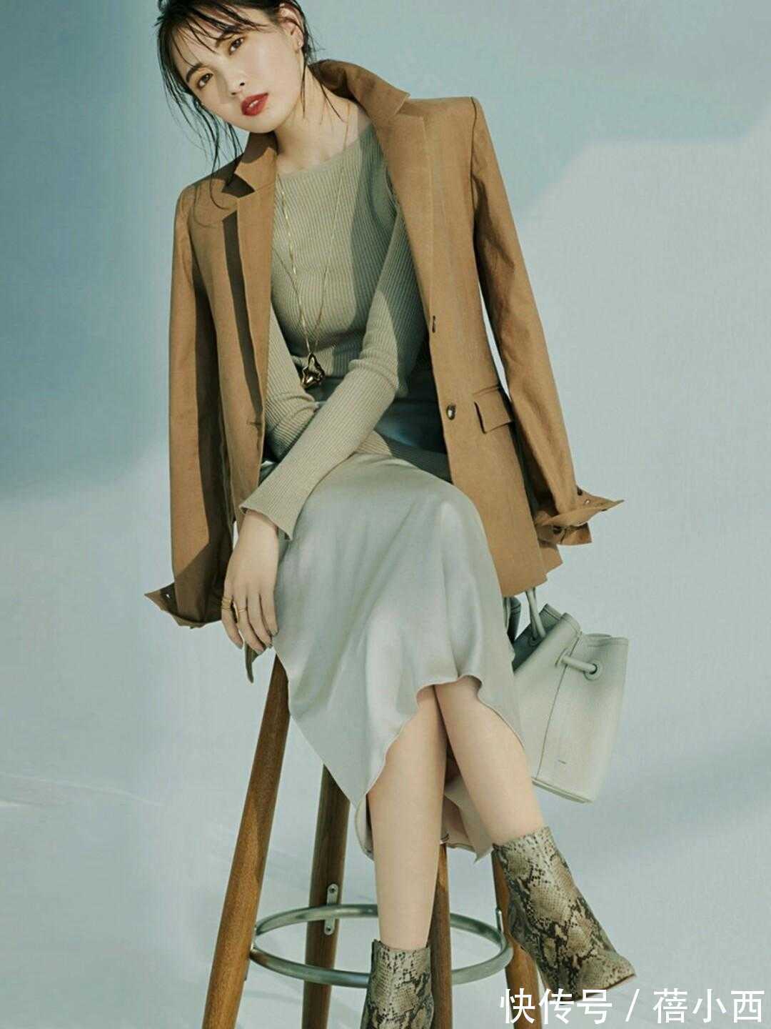 博主|优雅的日本女人都爱穿针织衫,懂得配色和搭配技巧,简直美呆了!