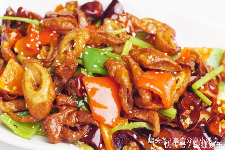 干煸肥肠最好吃的做法,简单几步就上桌,外酥里嫩又下饭,特解馋