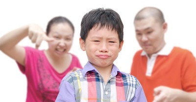 孩子|中国式家长的谦虚,往往刺伤孩子而不自知!