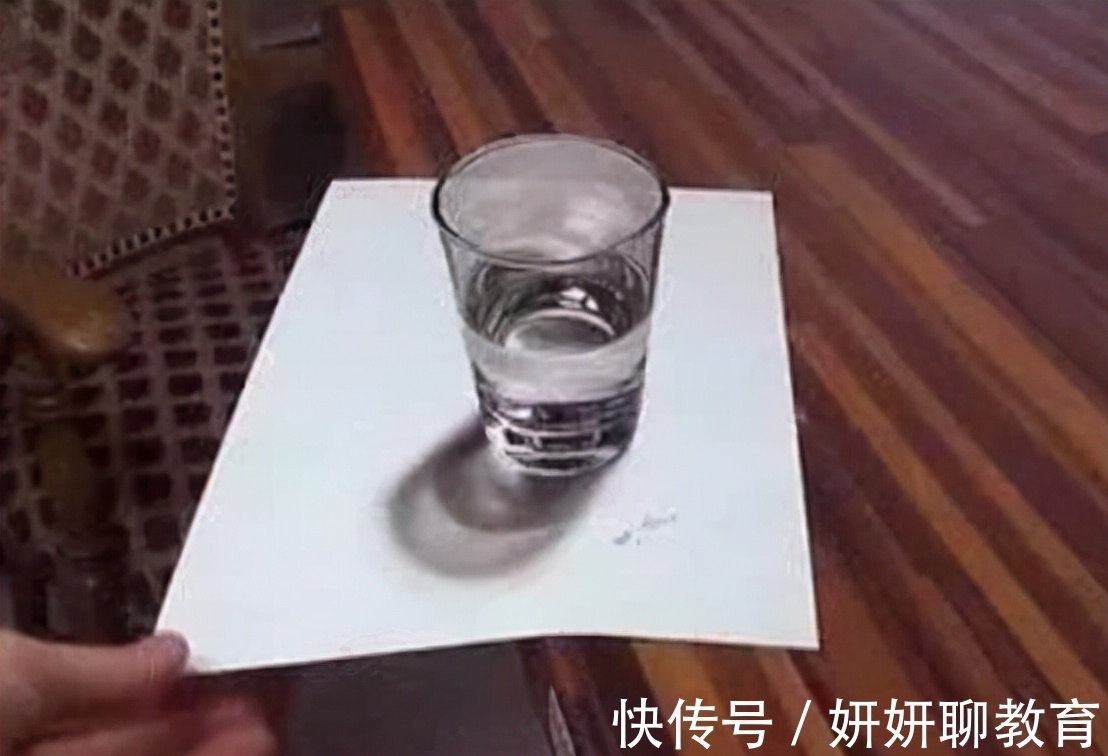 以假乱真&美术生的“以假乱真”火了,画和现实傻傻分不清,老师看了也发懵