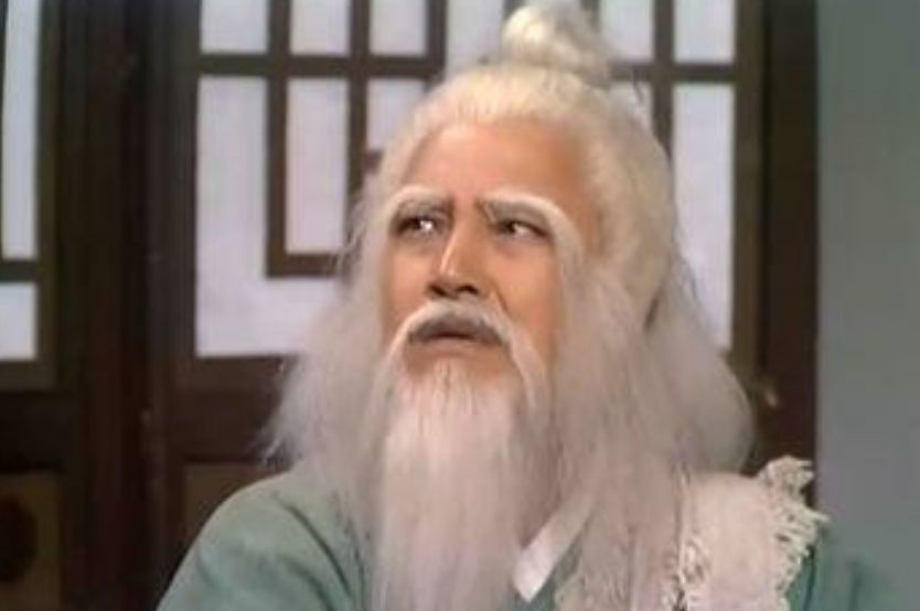 金庸$洪七公有虚竹的帮助,他是否超越了当年的萧峰?你听裘千仞说了啥