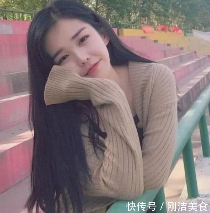 吹风机|女孩子刚洗完头,尽可能做到“这3点”,头发才能迷倒一片异性