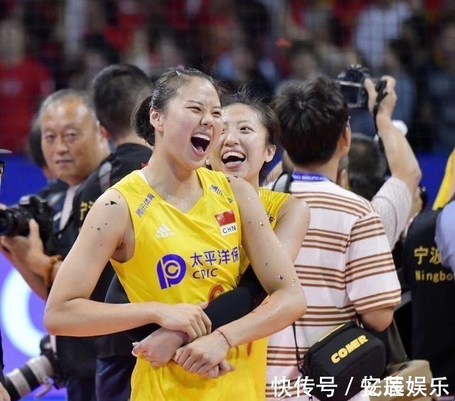 李龚慧|女排16岁重炮杀出重围!国产艾格努横空出世,龚翔宇迎来最佳替身