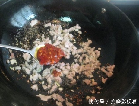 搭配|麻婆豆腐正确做法,下锅炒前多做这1步,豆腐嫩滑入味,回味无穷