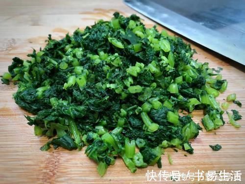 小面姨|这种蔬菜做早餐饼,咬一口满嘴香,隔三差五做一次,比韭菜饼好吃
