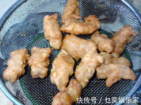 爷爷做了一辈子的炸酥肉，教给我几个小诀窍，这两步最关键