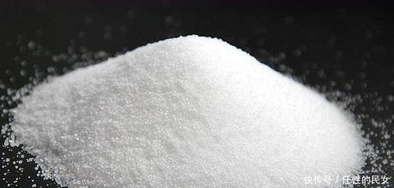 春天养花如何解决开花难拿它浇花,嗖嗖开出又大又漂亮的花