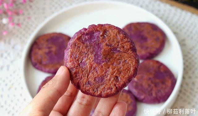 好吃|简单易做的早餐饼,软糯香甜,无油低脂,平底锅就搞定,真好吃