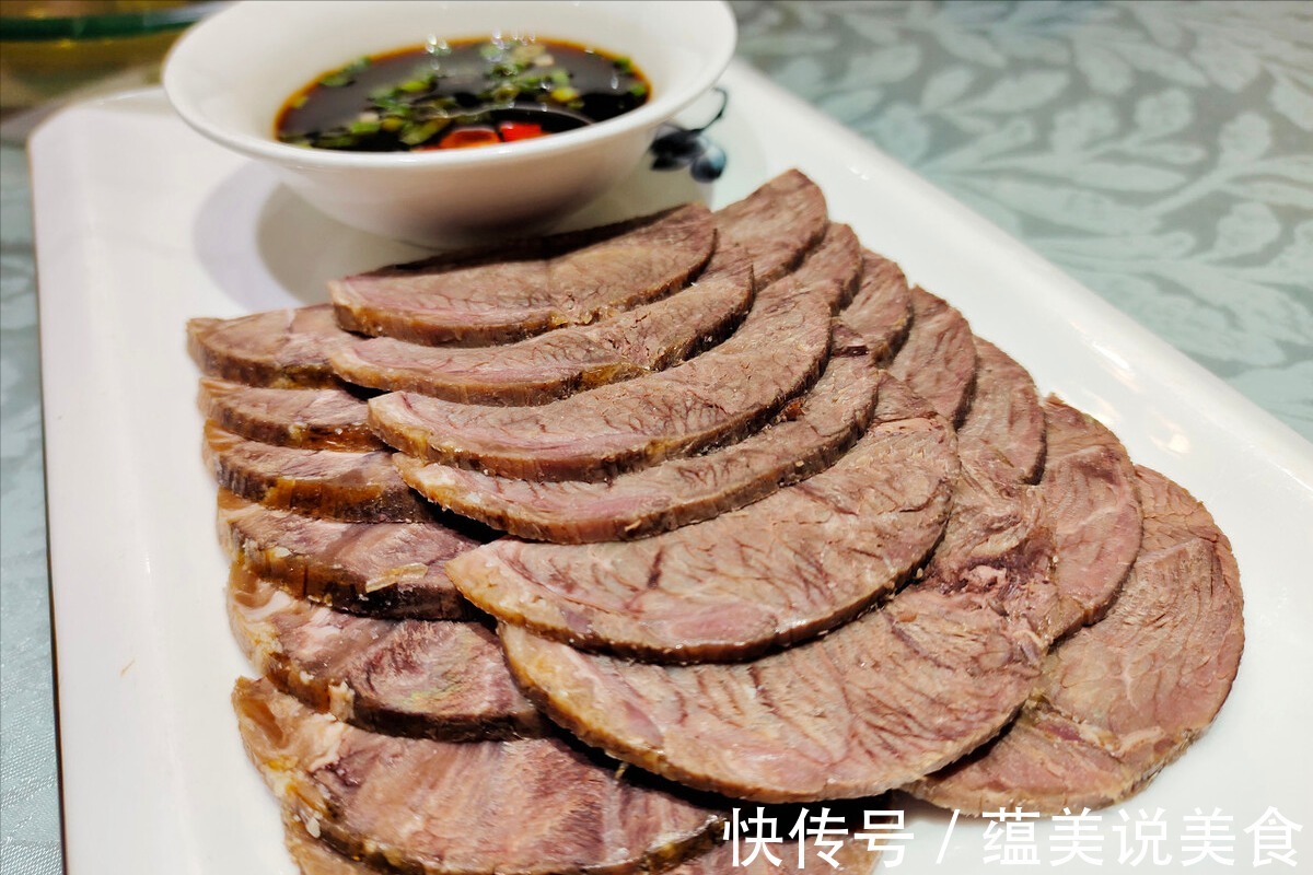 做酱牛肉，不要再焯水了，老师傅教你正确做法，酱香浓郁不柴不腥