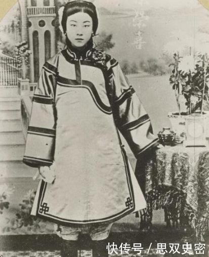 轰动|轰动晚清的青楼女杨翠喜罕见照片:身价12000金,让慈禧勃然大怒
