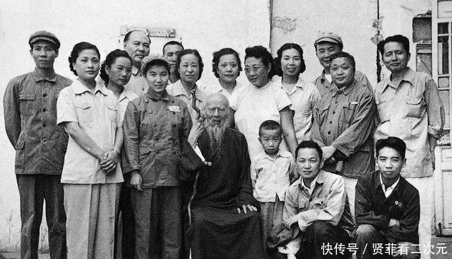 末代皇帝|小白玉霜去世后，新凤霞说了啥话？末代皇帝溥仪一愣，失声痛哭