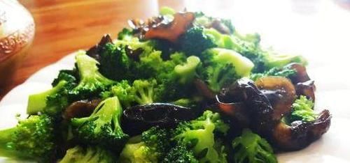 春天要常吃的3种食物，清热解毒，增强体质，让肌肤光滑无皱纹