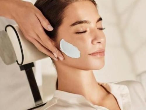 给女性的建议：3个好习惯延缓衰老，若能长坚持，面部饱满人年轻